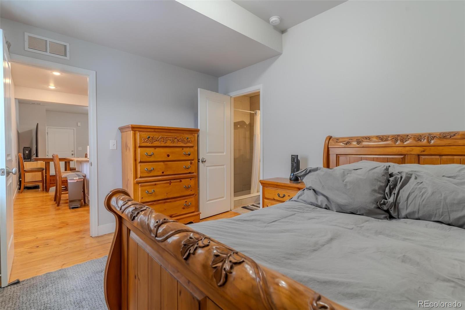 7775 5th Street Unit: 4