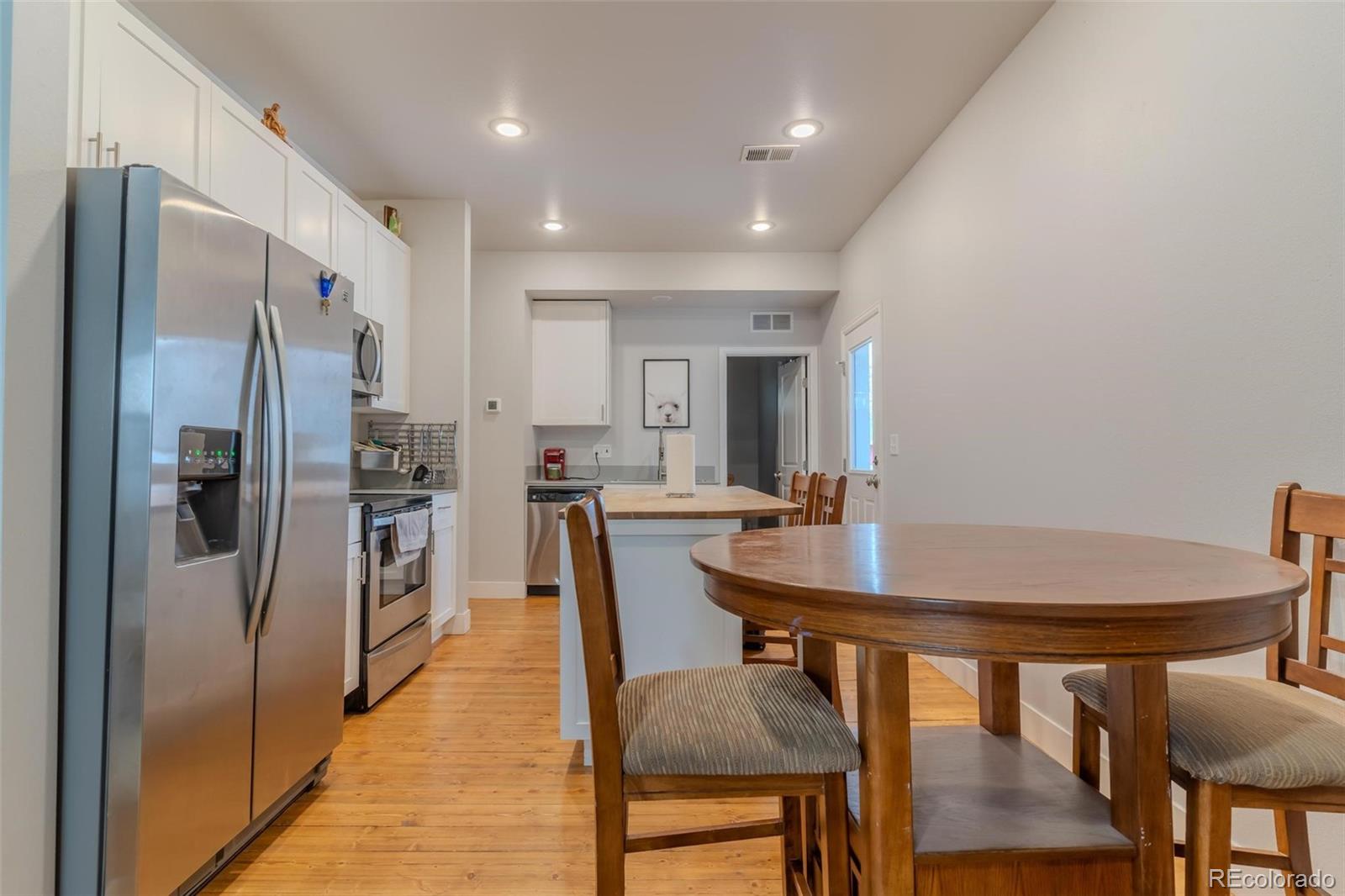 7775 5th Street Unit: 4