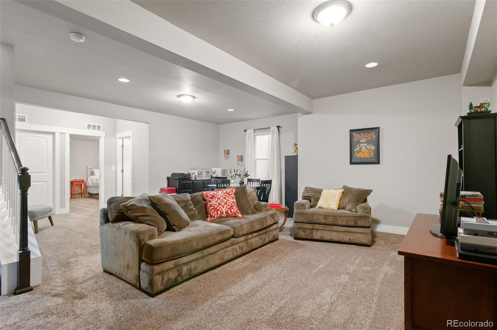 5463 Verbena Street