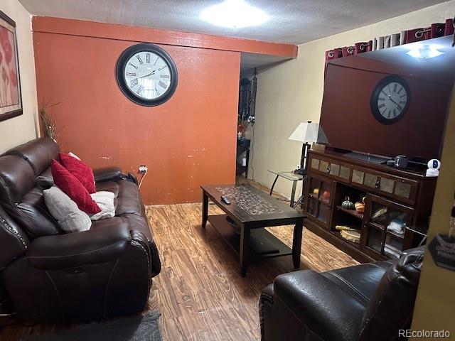 5565 Washington Street