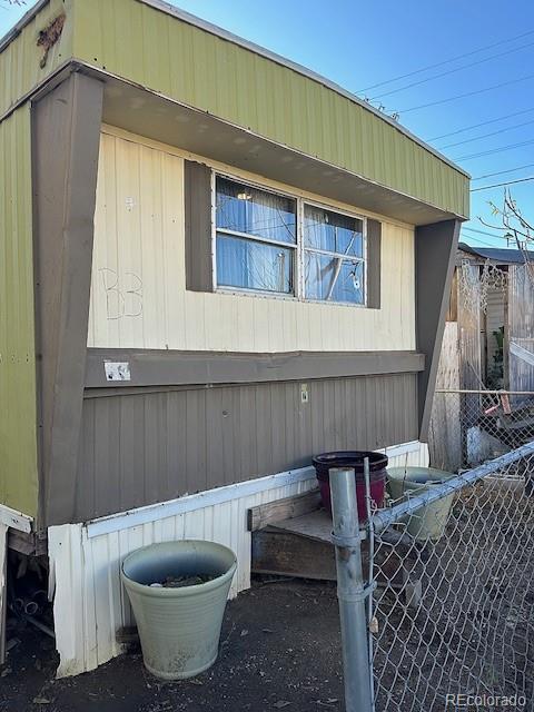 5565 Washington Street