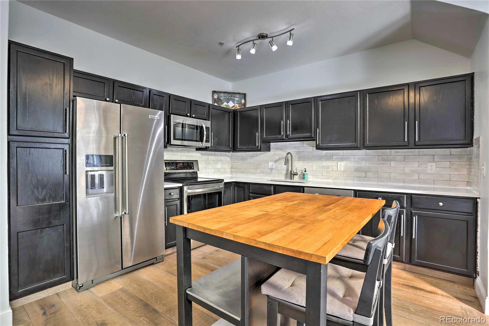 837 E 17th Avenue Unit: 3G