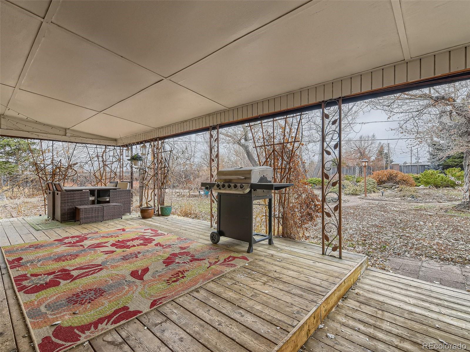 1530 W 104th Place
