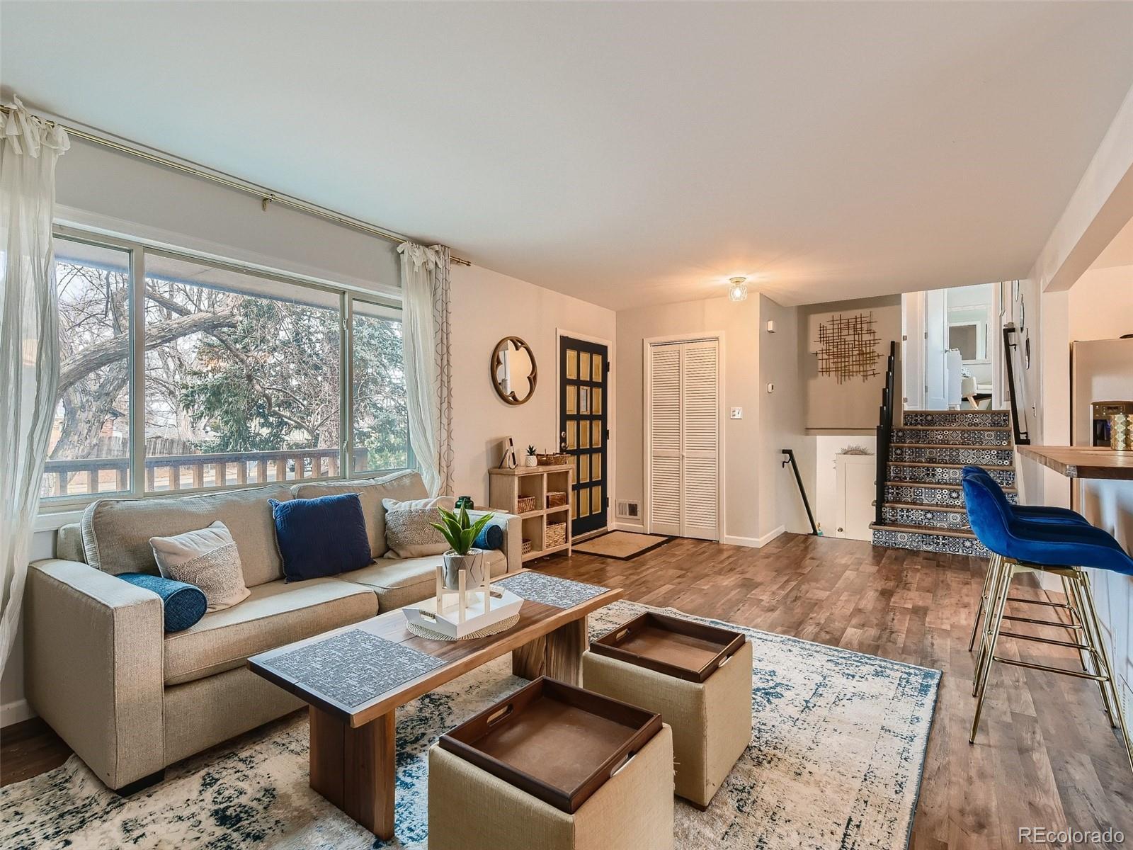 1530 W 104th Place