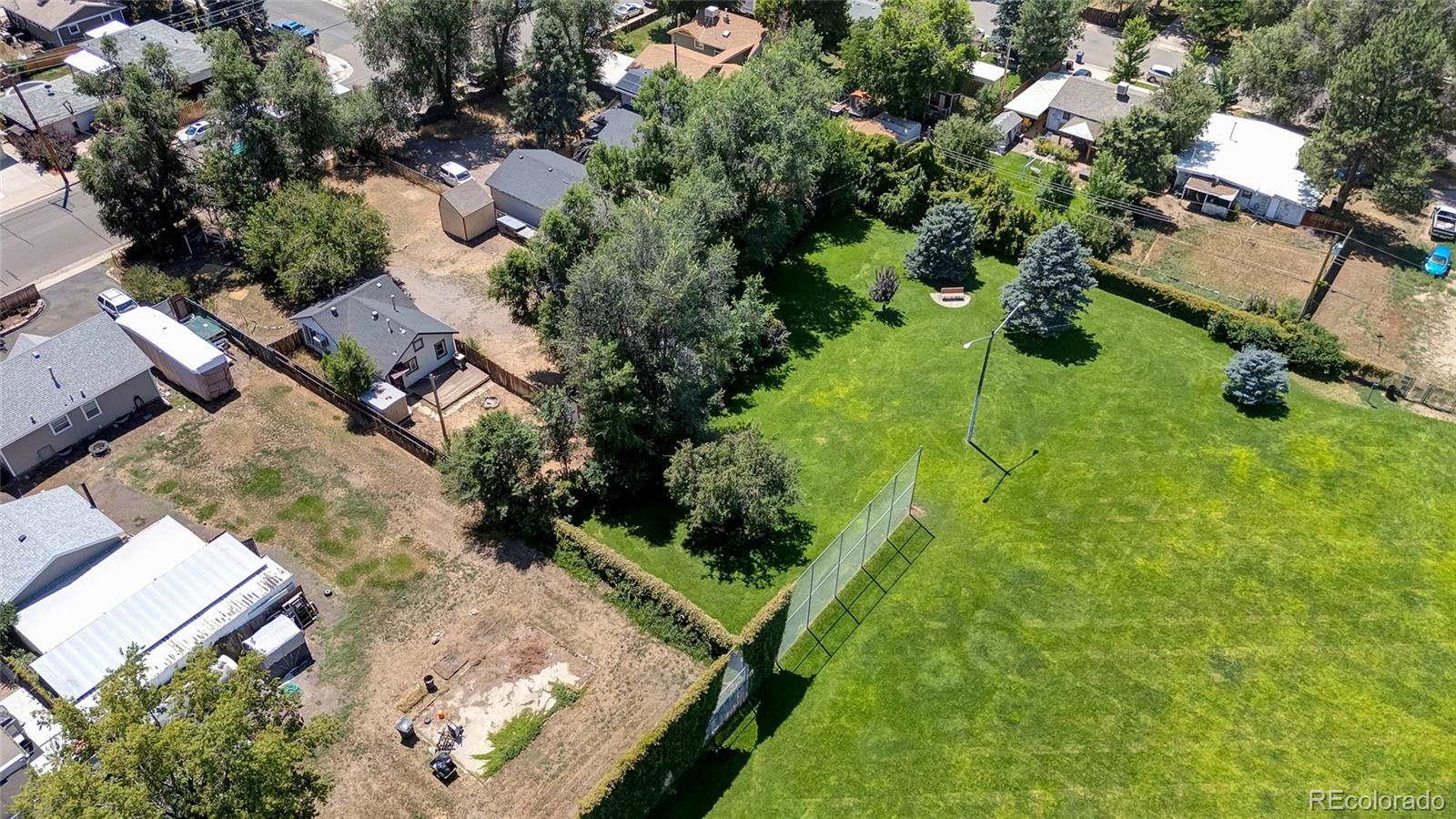 1115 W Quincy Avenue