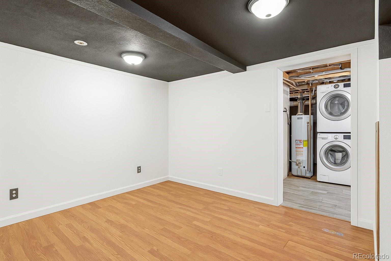 1115 W Quincy Avenue