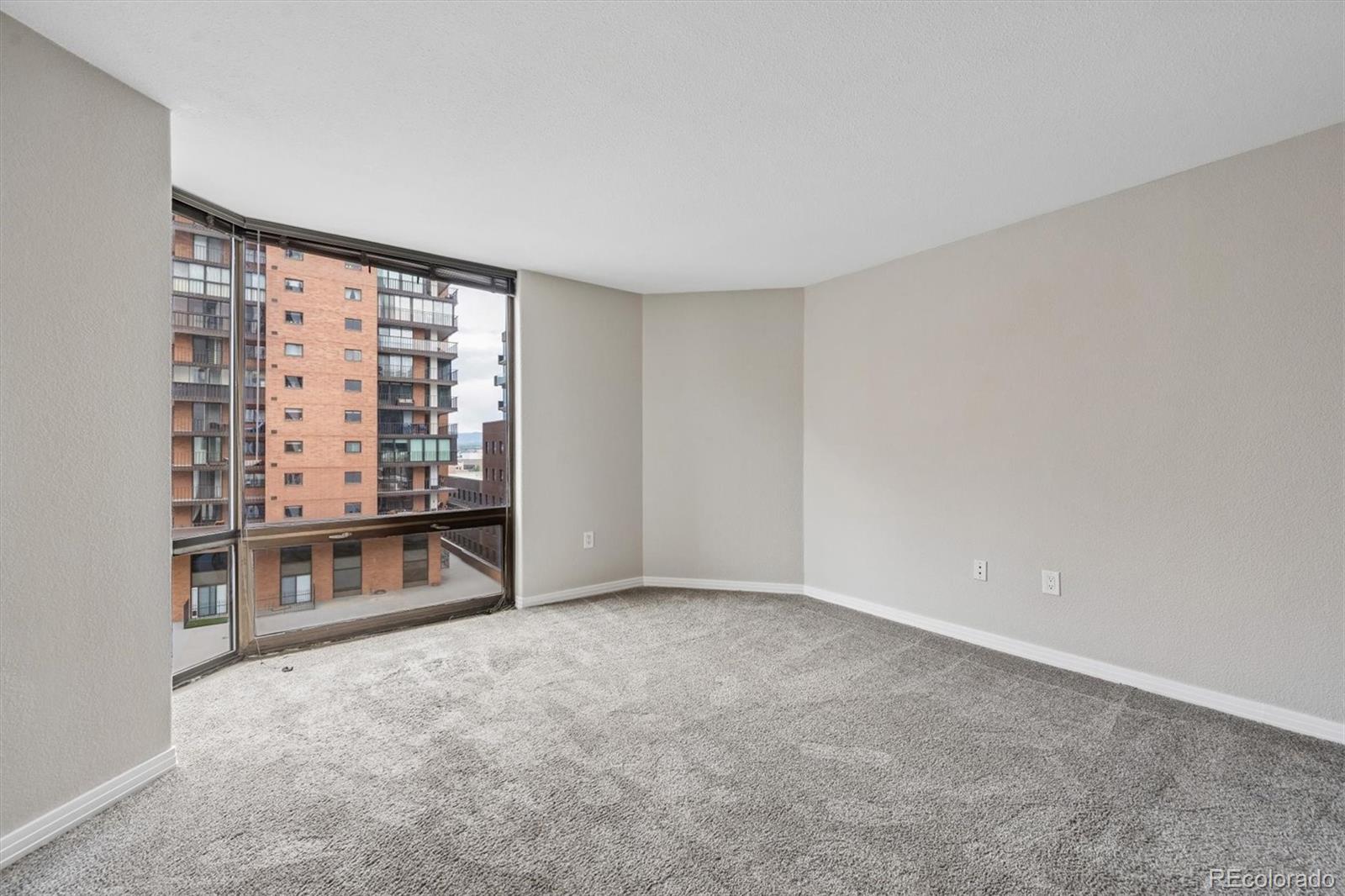 1625 Larimer Street Unit: 702