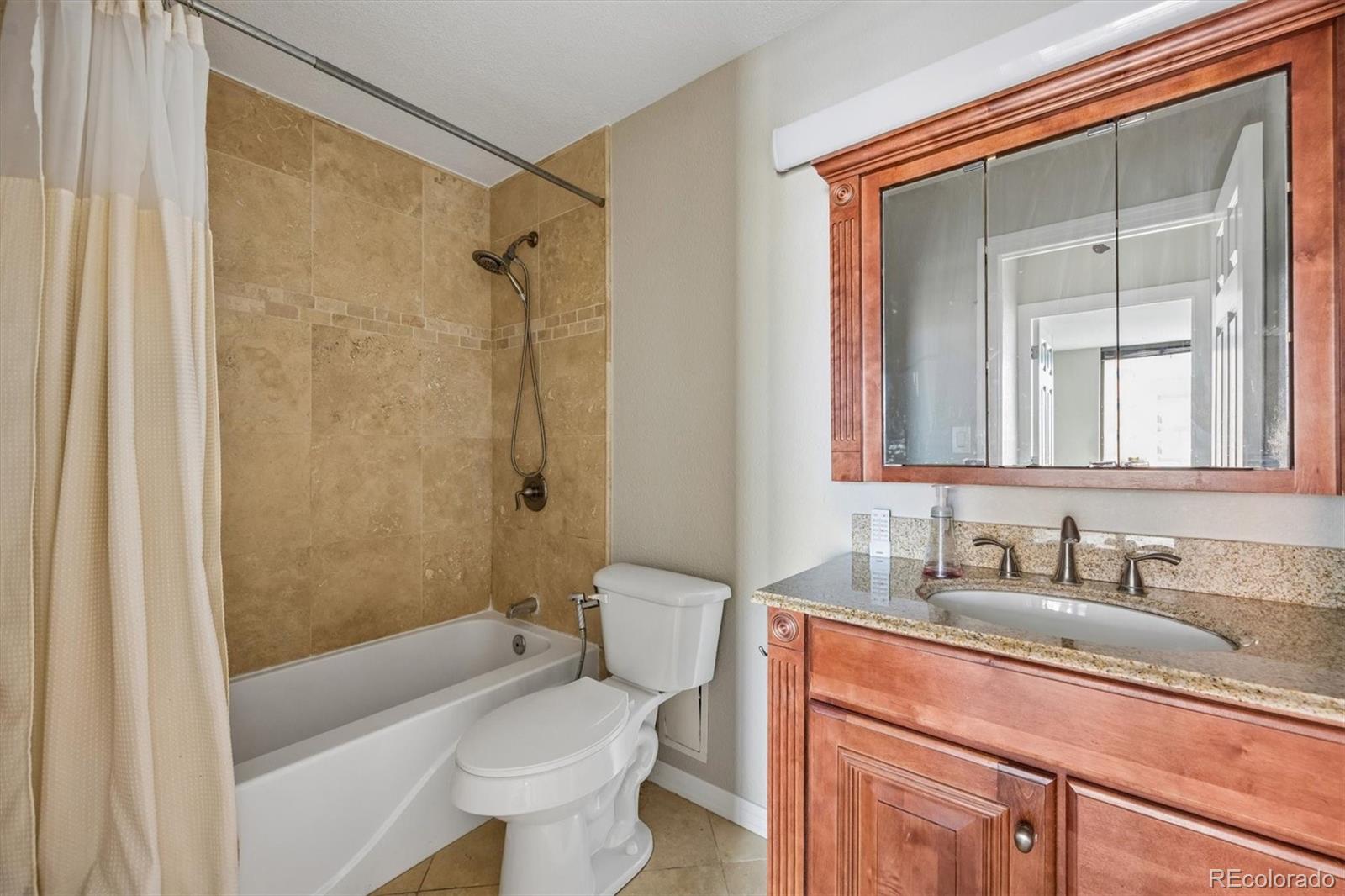 1625 Larimer Street Unit: 702