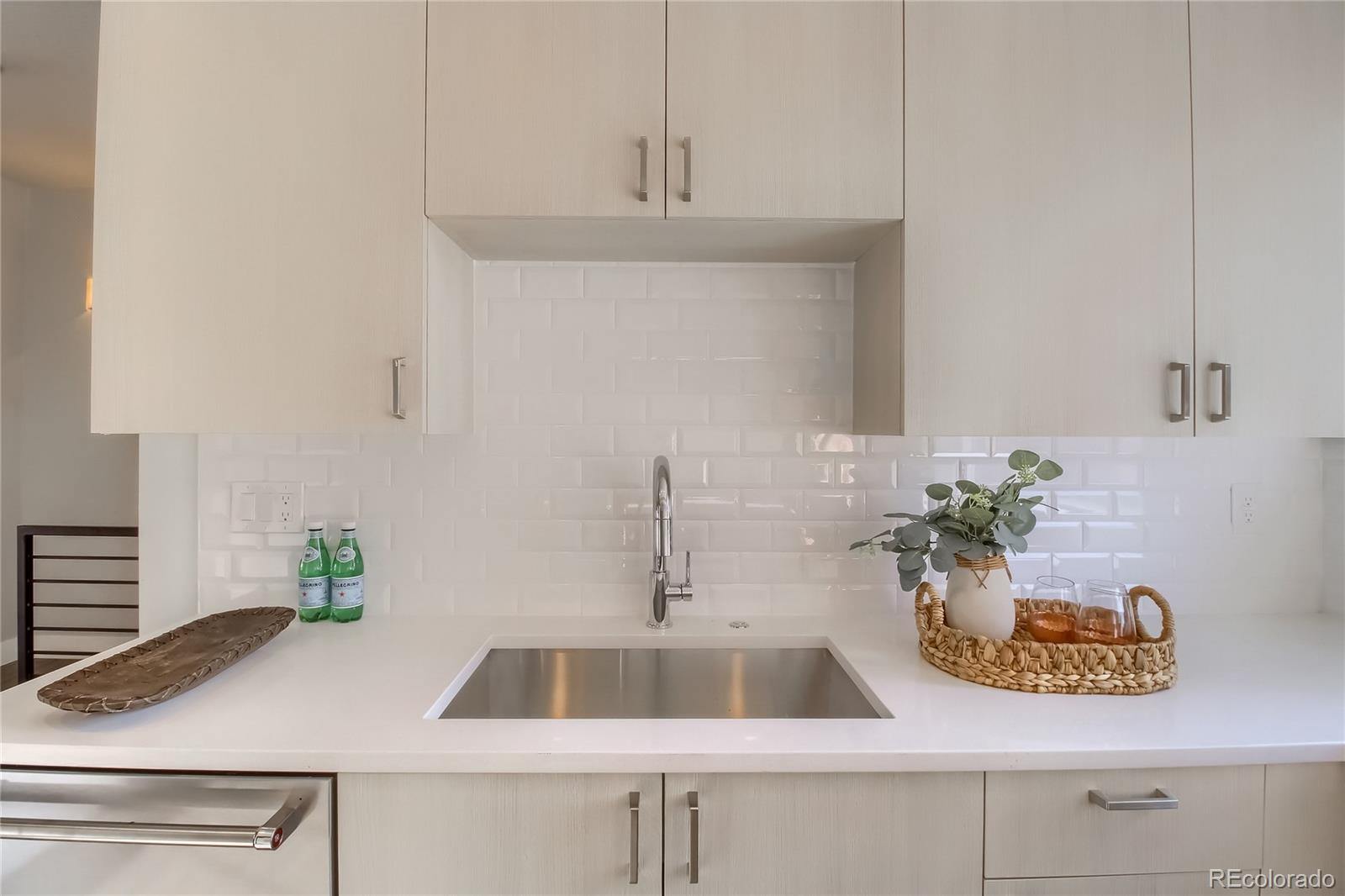 1590 Ingalls Street Unit: 201
