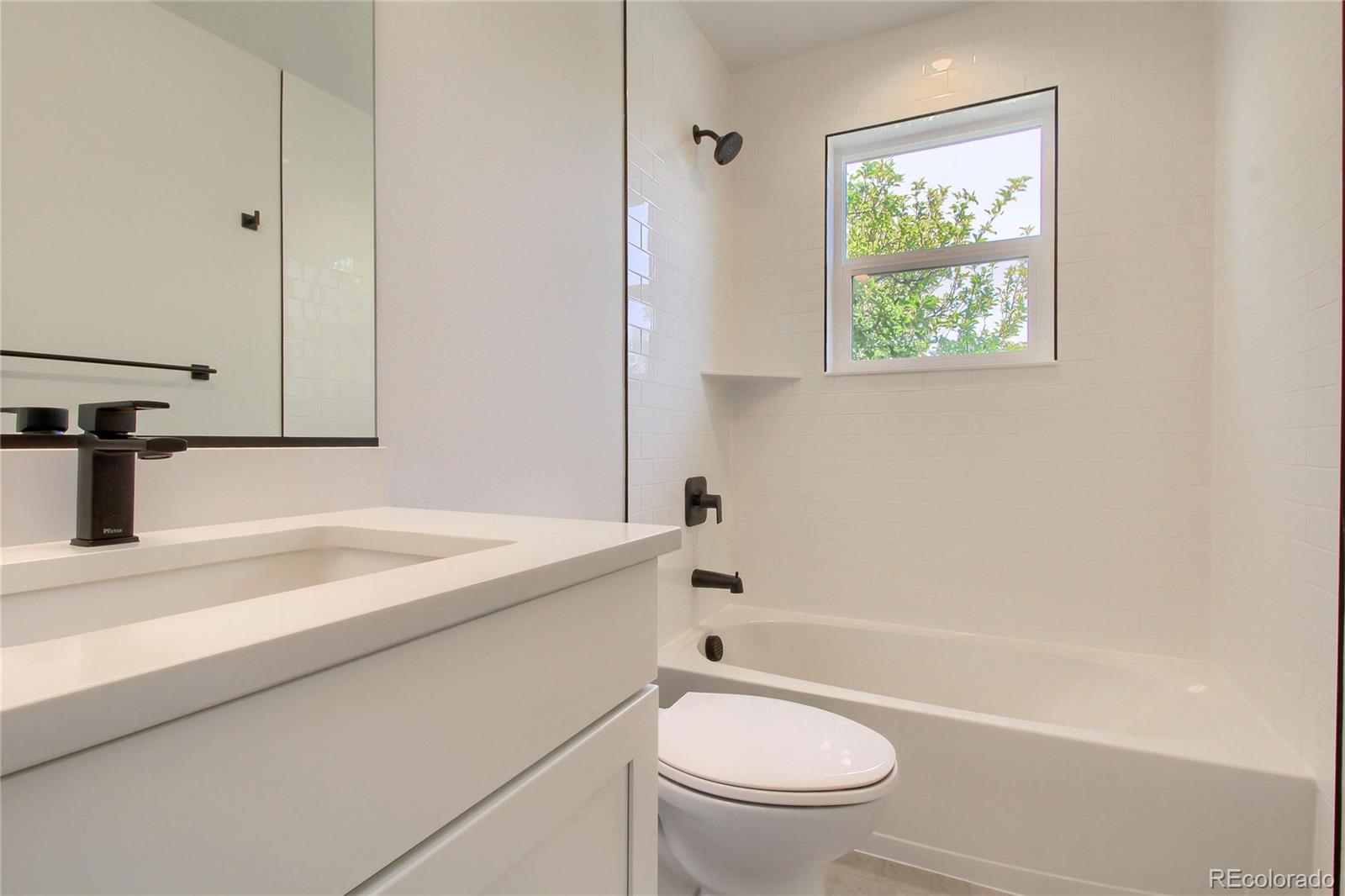 1590 Ingalls Street Unit: 201