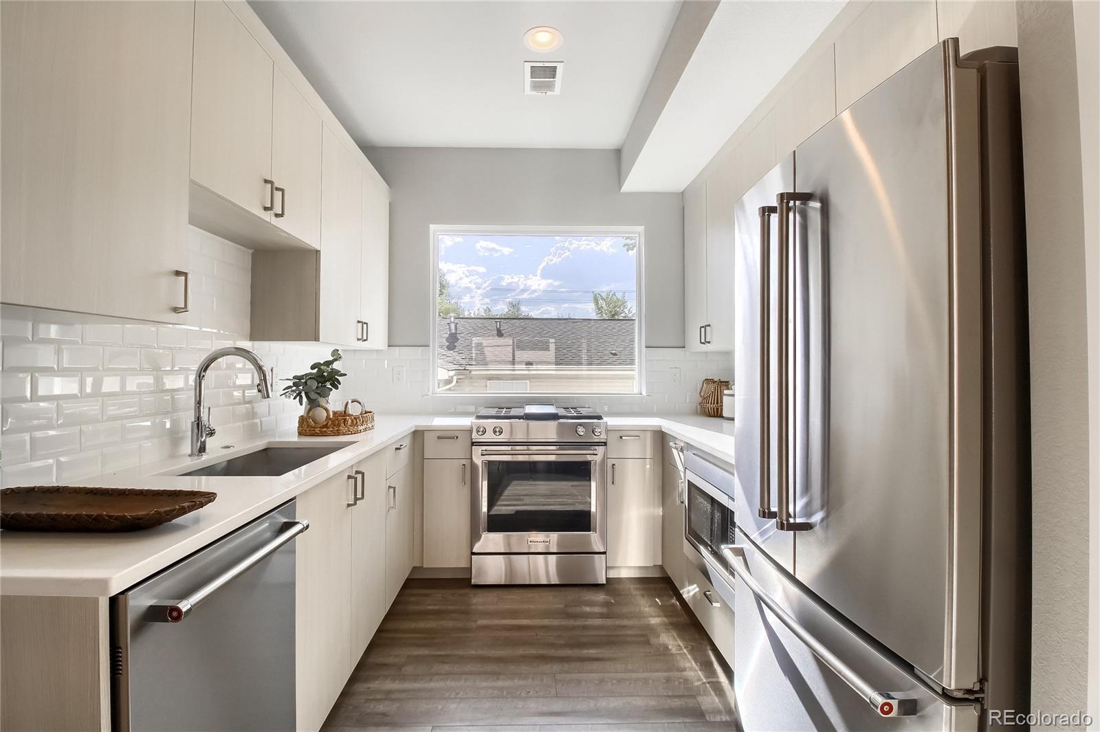 1590 Ingalls Street Unit: 201