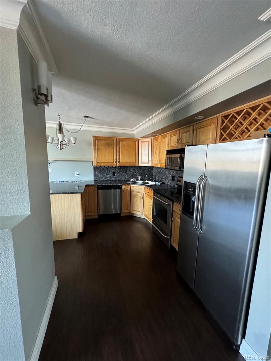 601 W 11th Avenue Unit: 1006