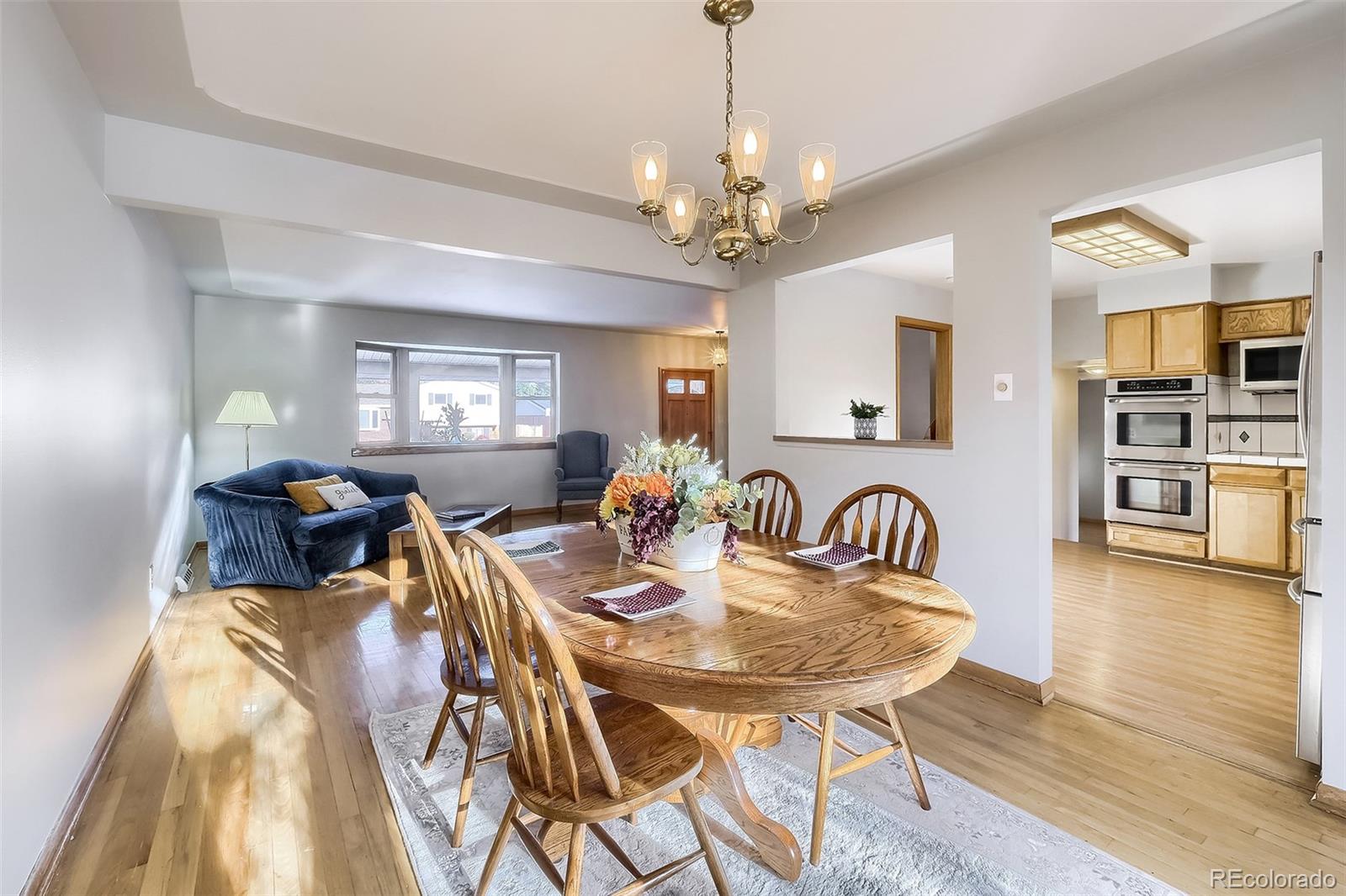 2747 S Fenton Street