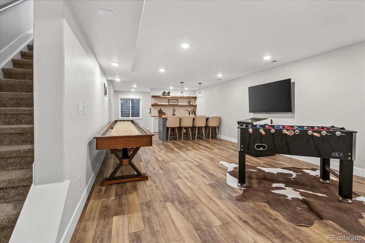 6080 Russell Lane