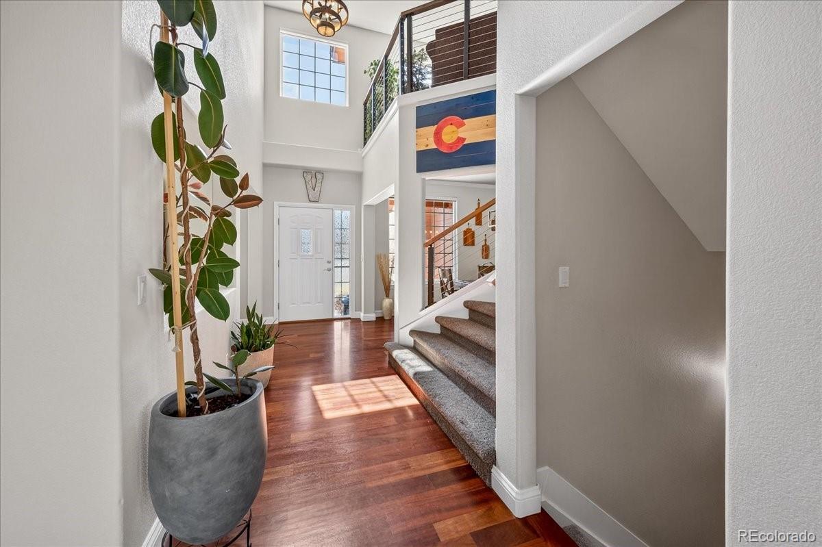 6080 Russell Lane