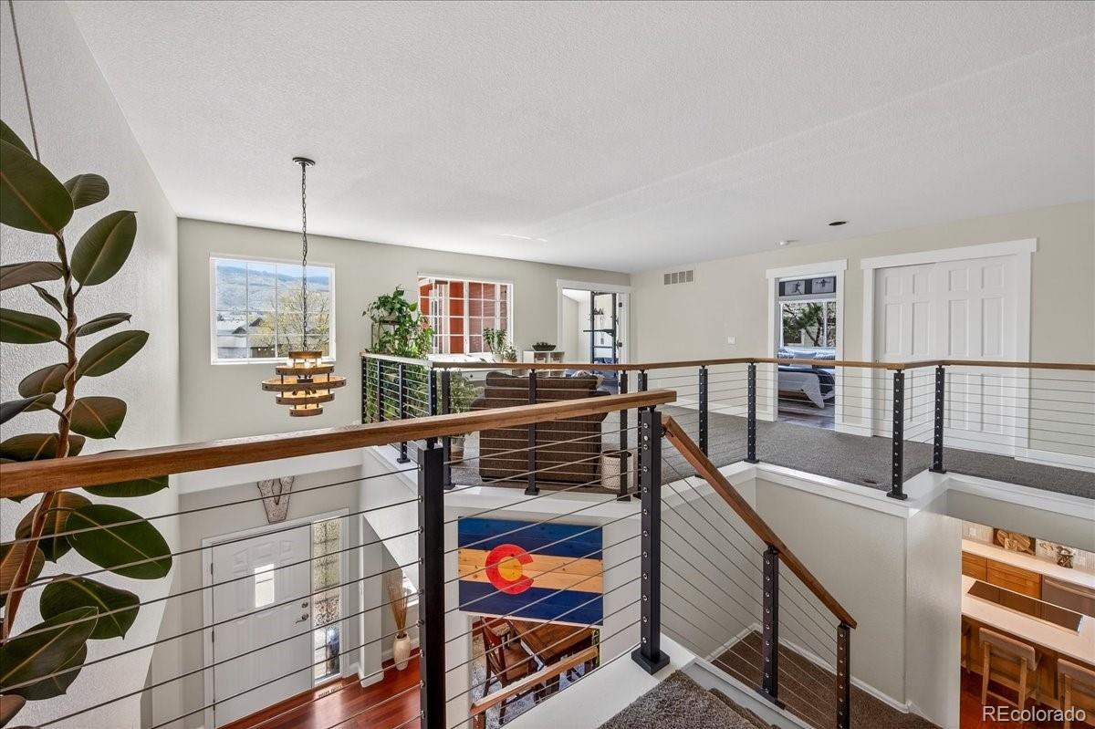 6080 Russell Lane