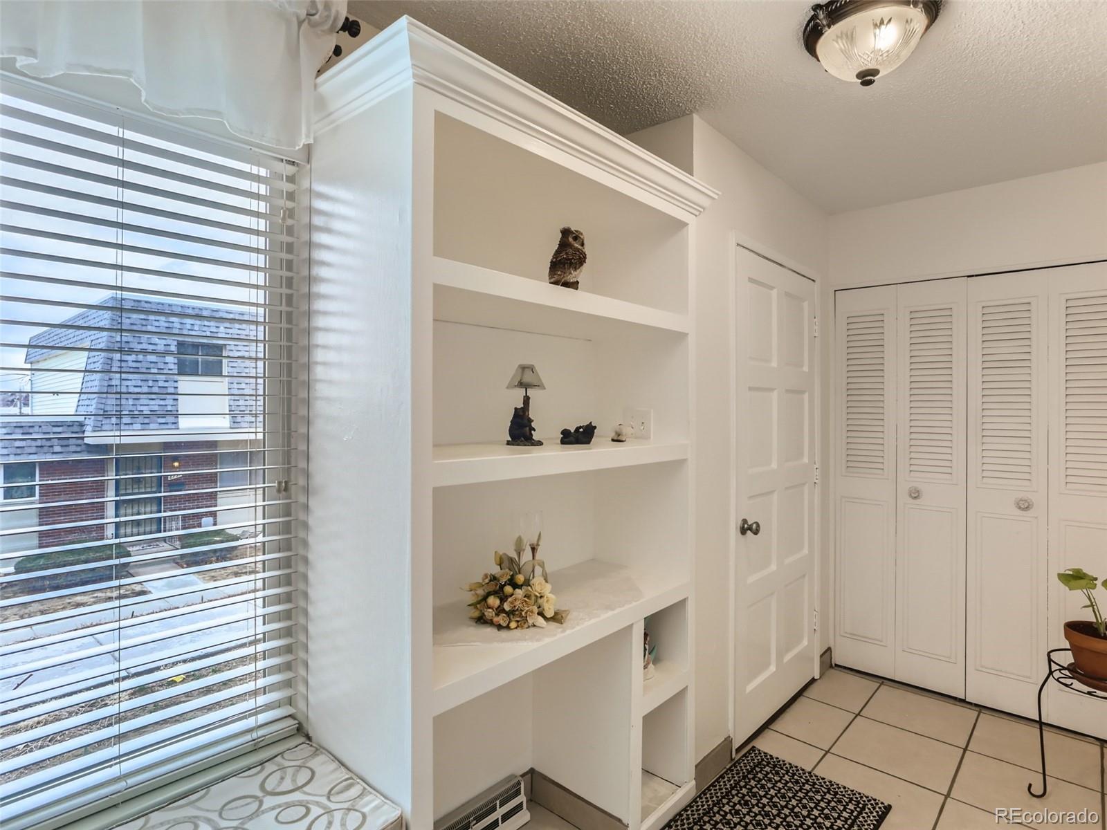 8739 Santa Fe Drive