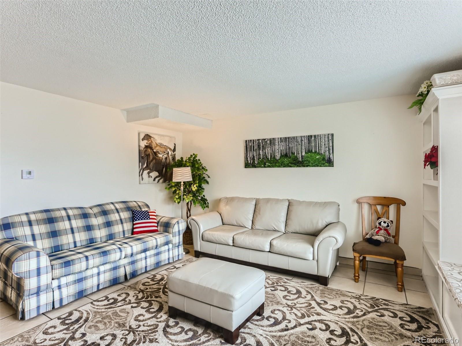 8739 Santa Fe Drive