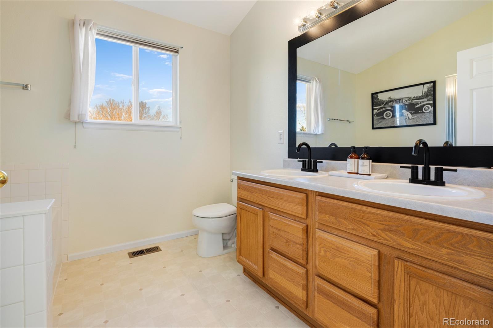 10535 Garfield Street