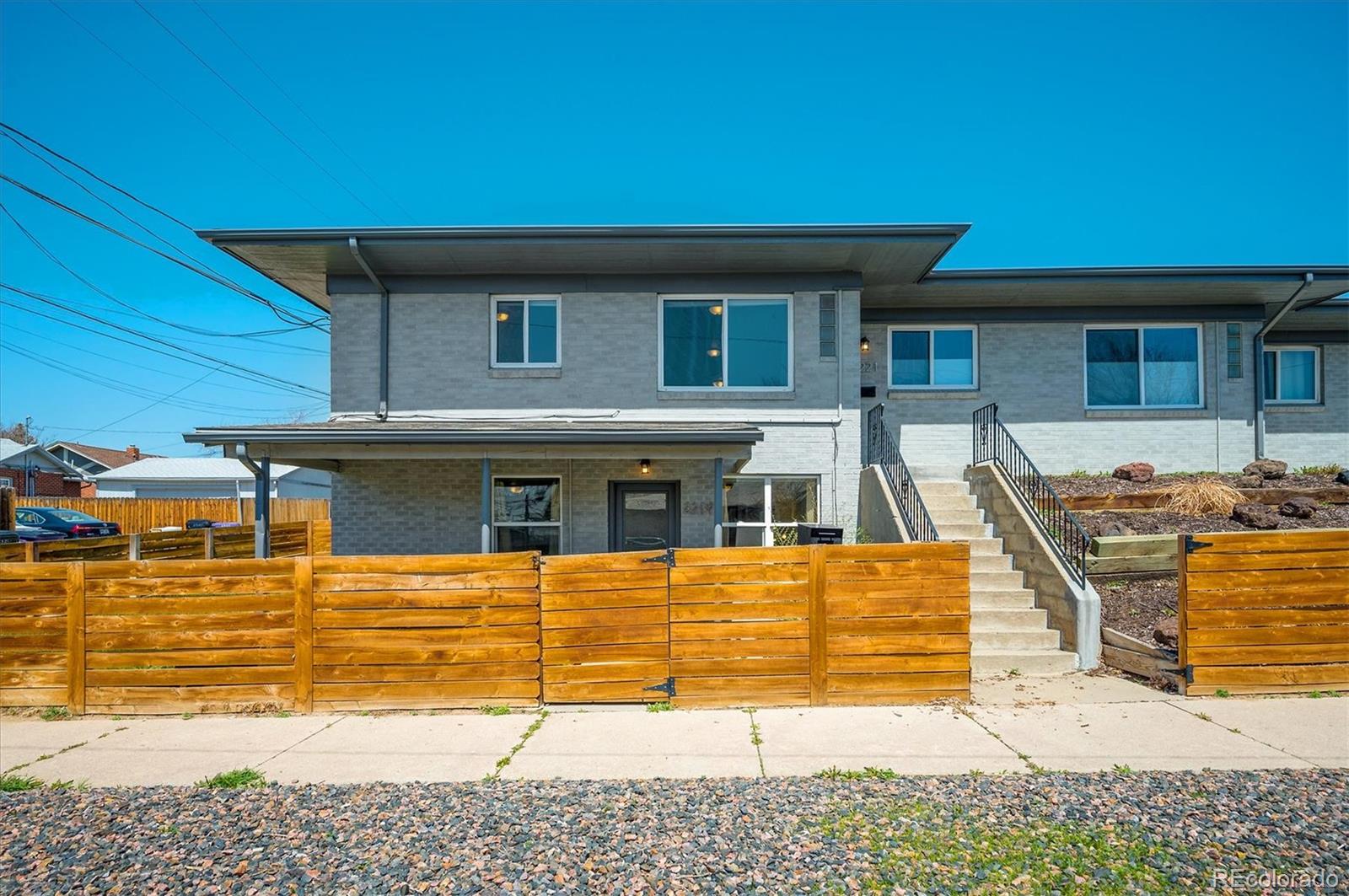 3219-3221 E 33rd Avenue