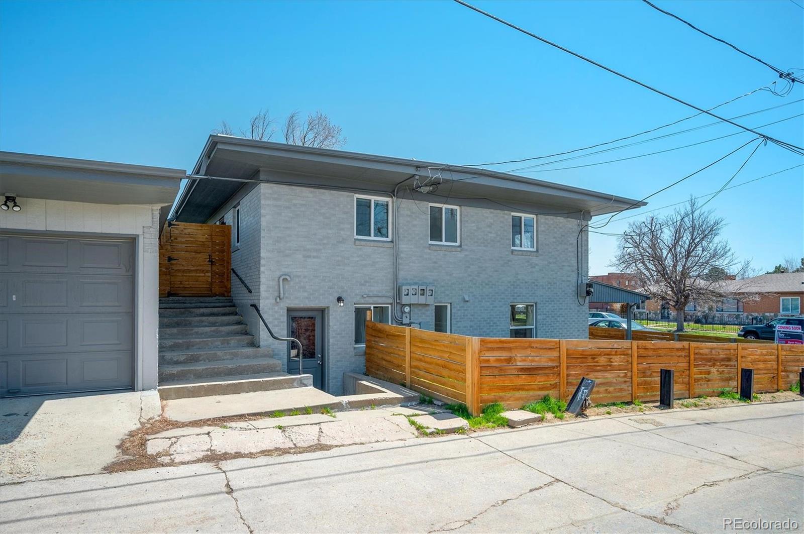 3219-3221 E 33rd Avenue