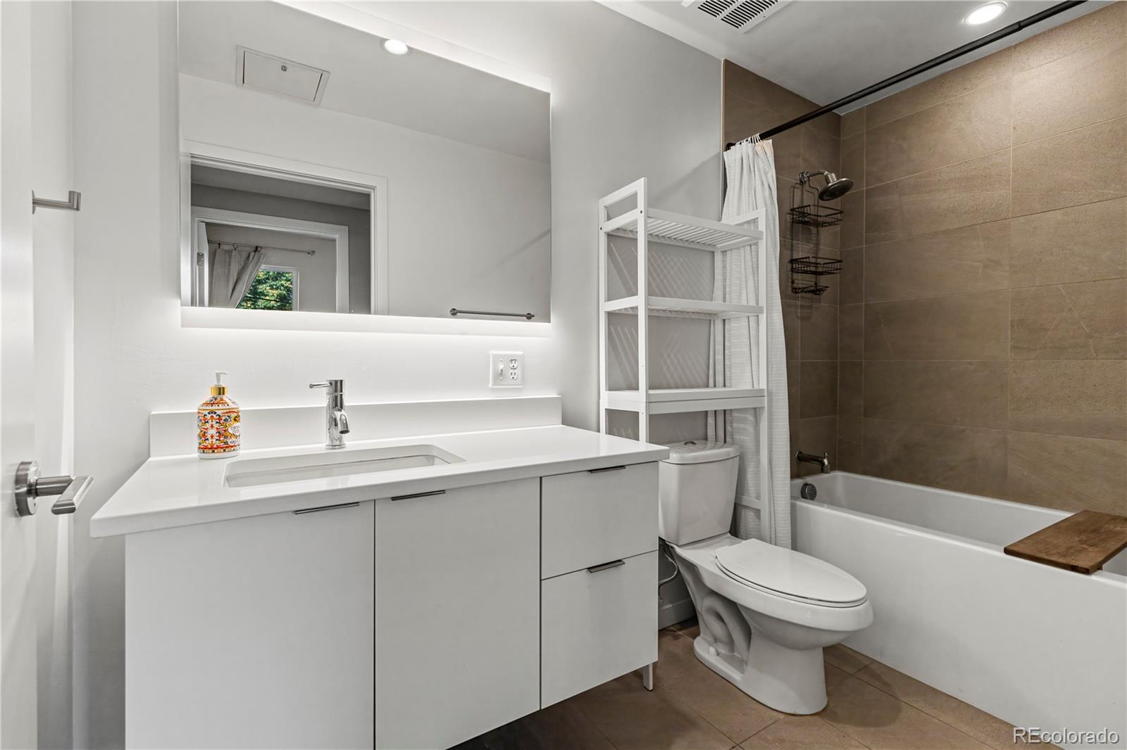 1300 N Ogden Street Unit: 203