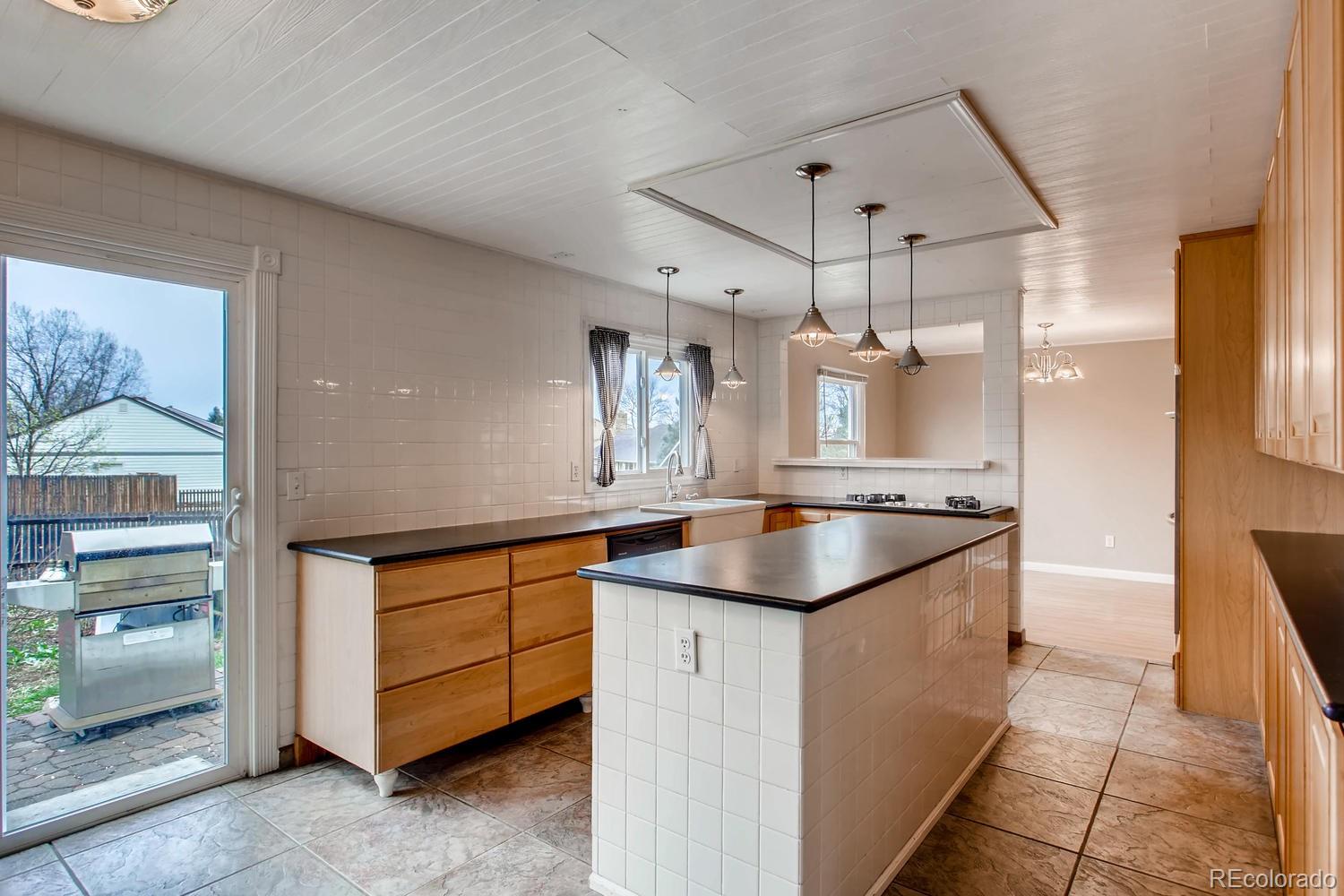 557 E Phillips Drive