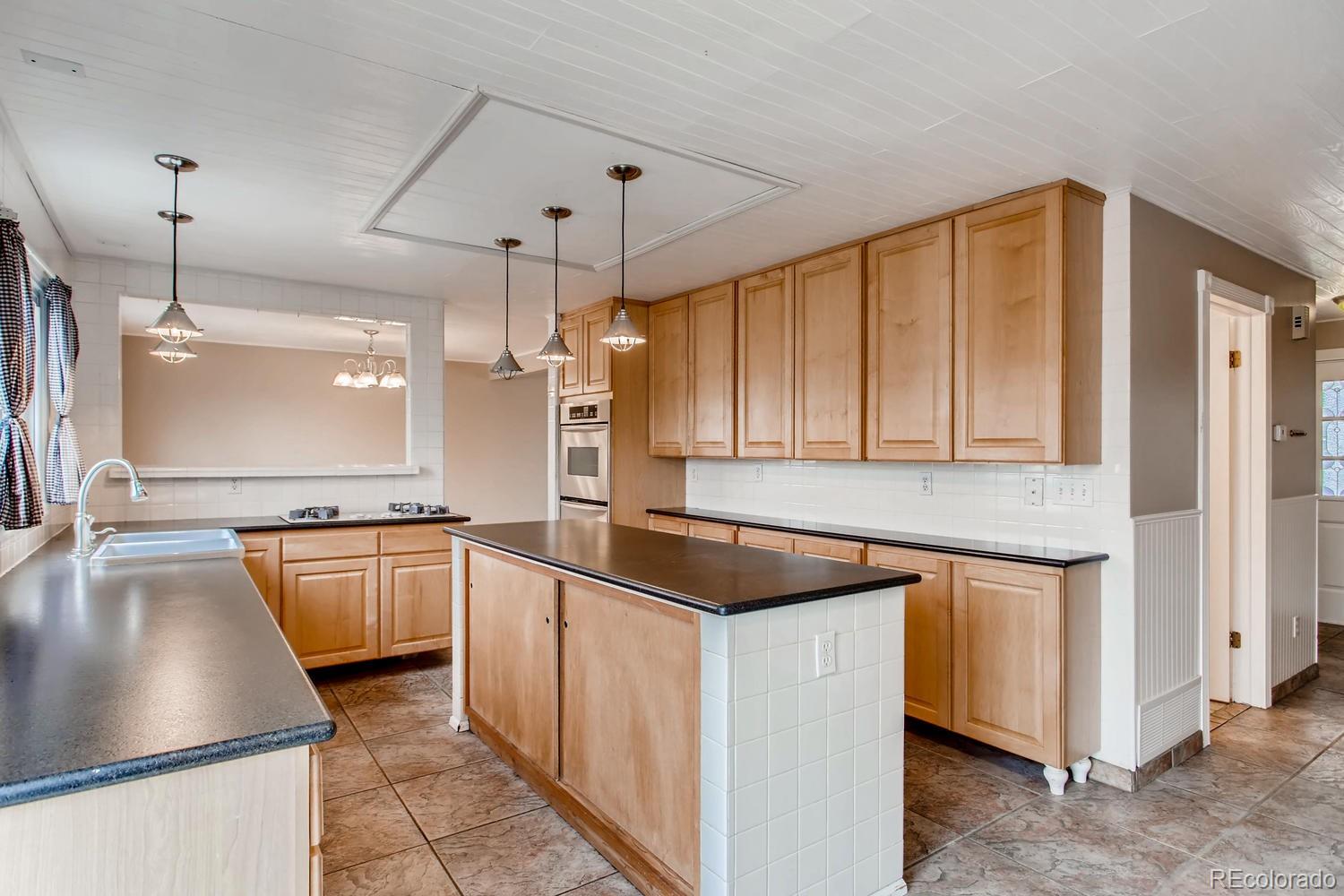 557 E Phillips Drive