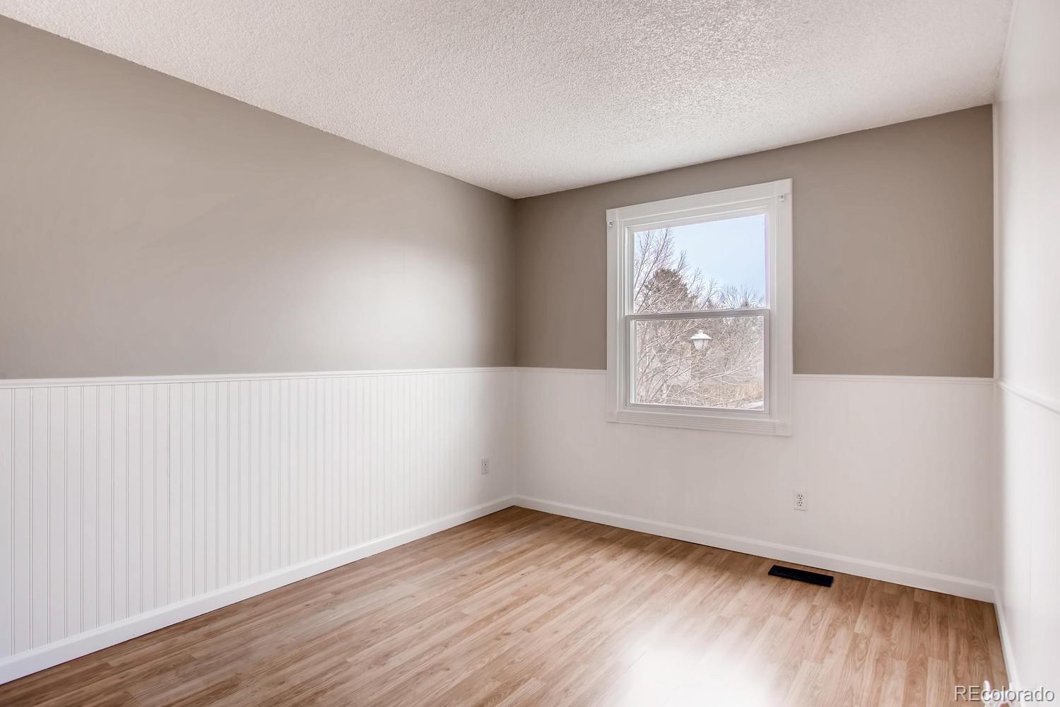 557 E Phillips Drive