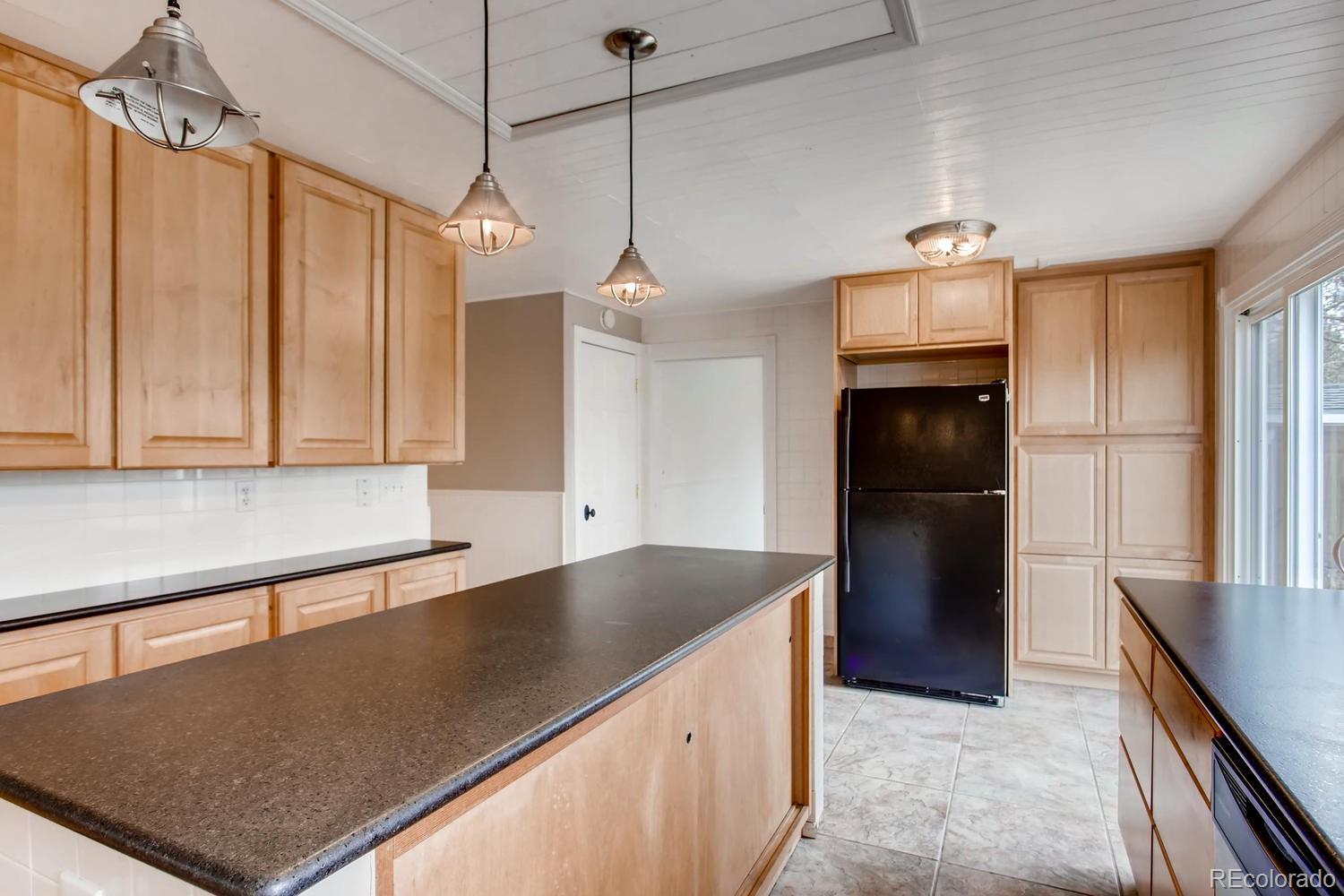 557 E Phillips Drive