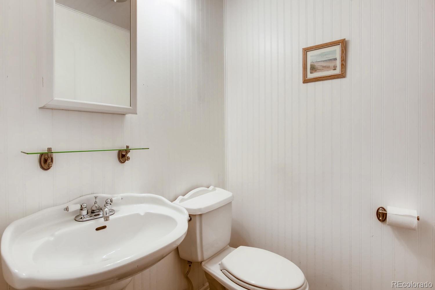 557 E Phillips Drive