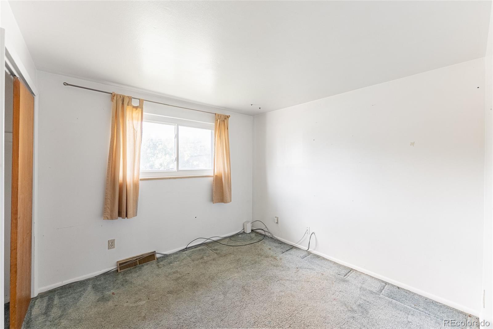 2630 W Asbury Avenue