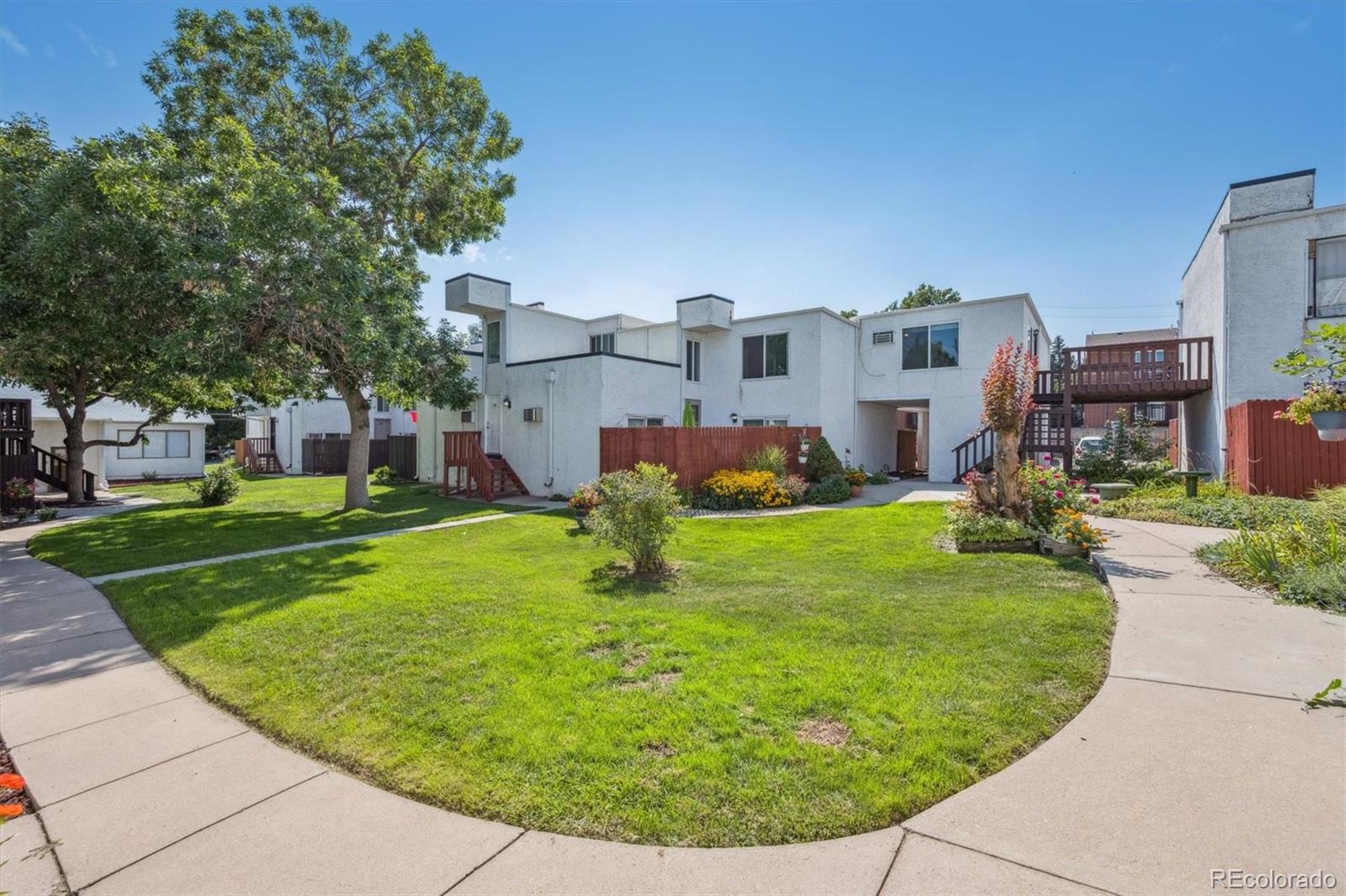 1315 Estes Street Unit: 12B