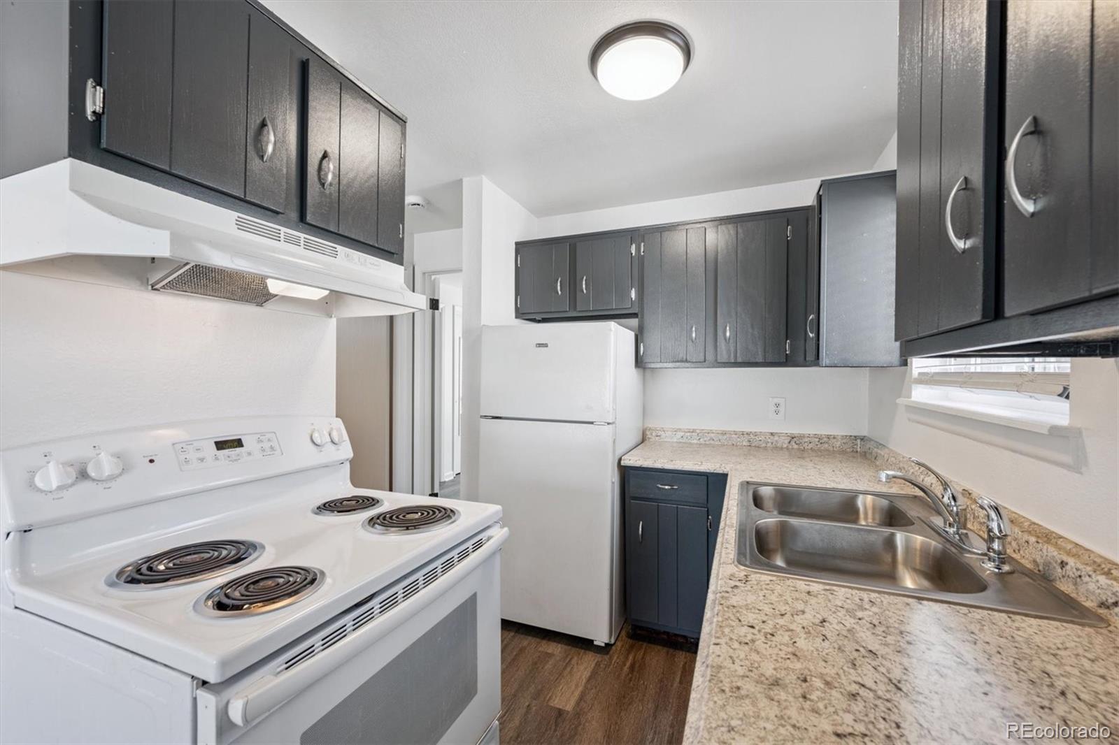 1315 Estes Street Unit: 12B