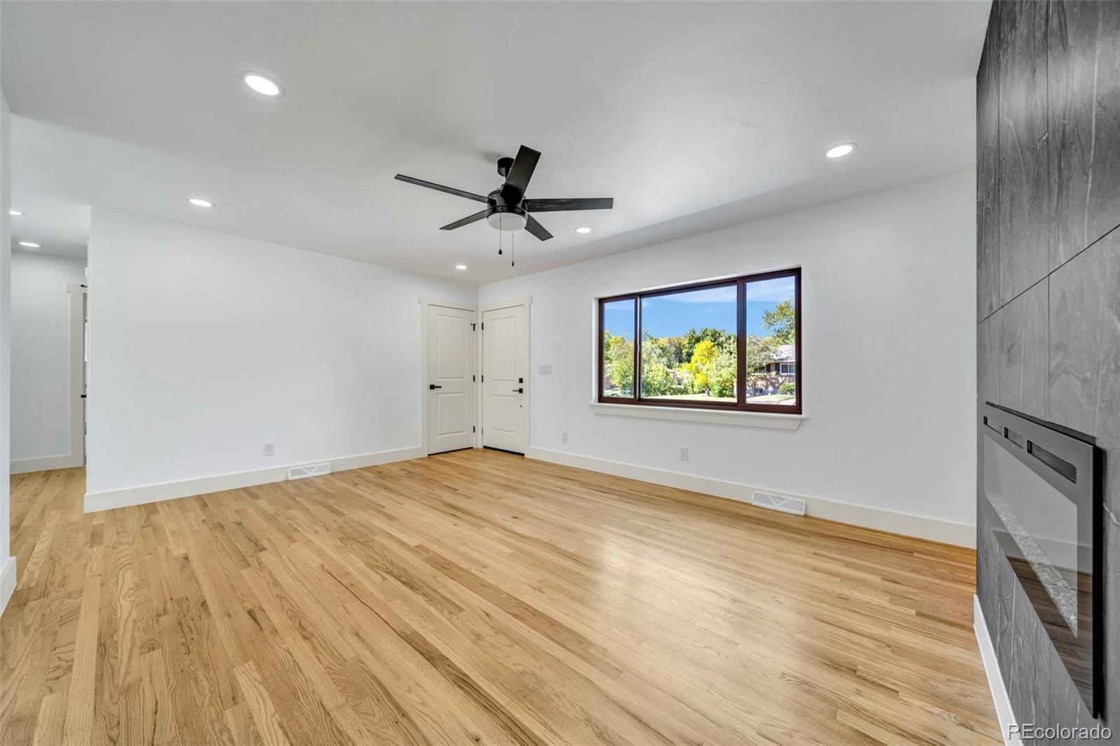 928 S Swadley Street