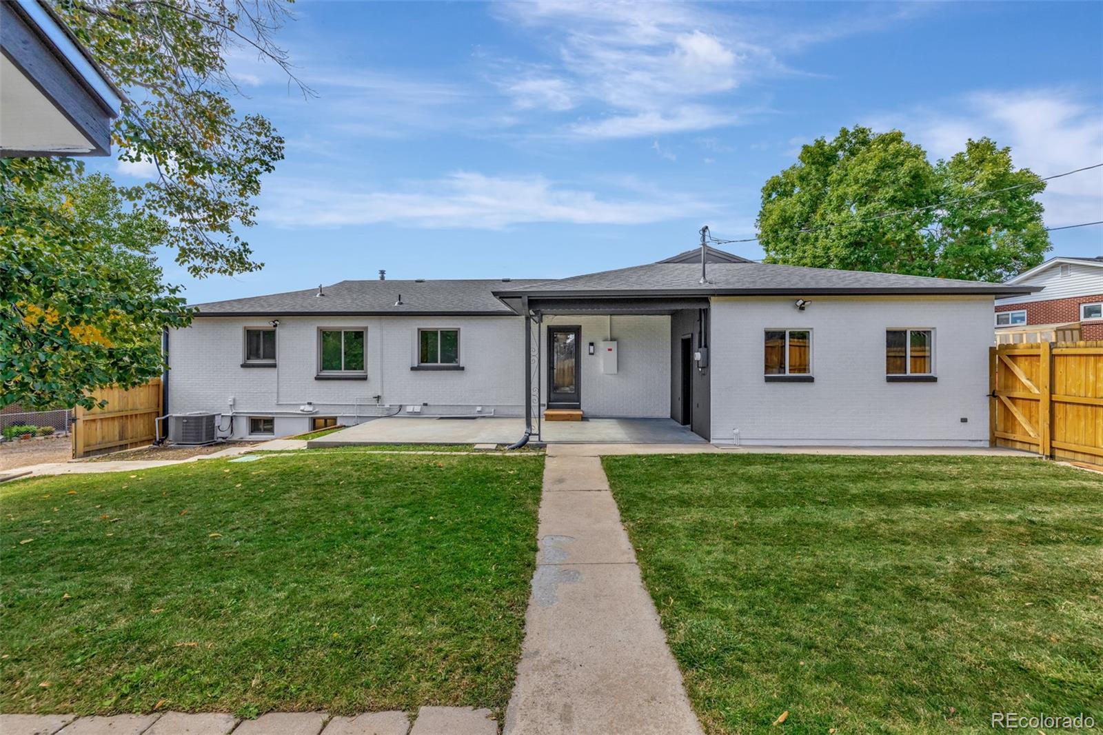 928 S Swadley Street