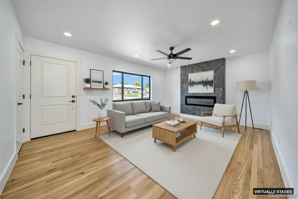 928 S Swadley Street