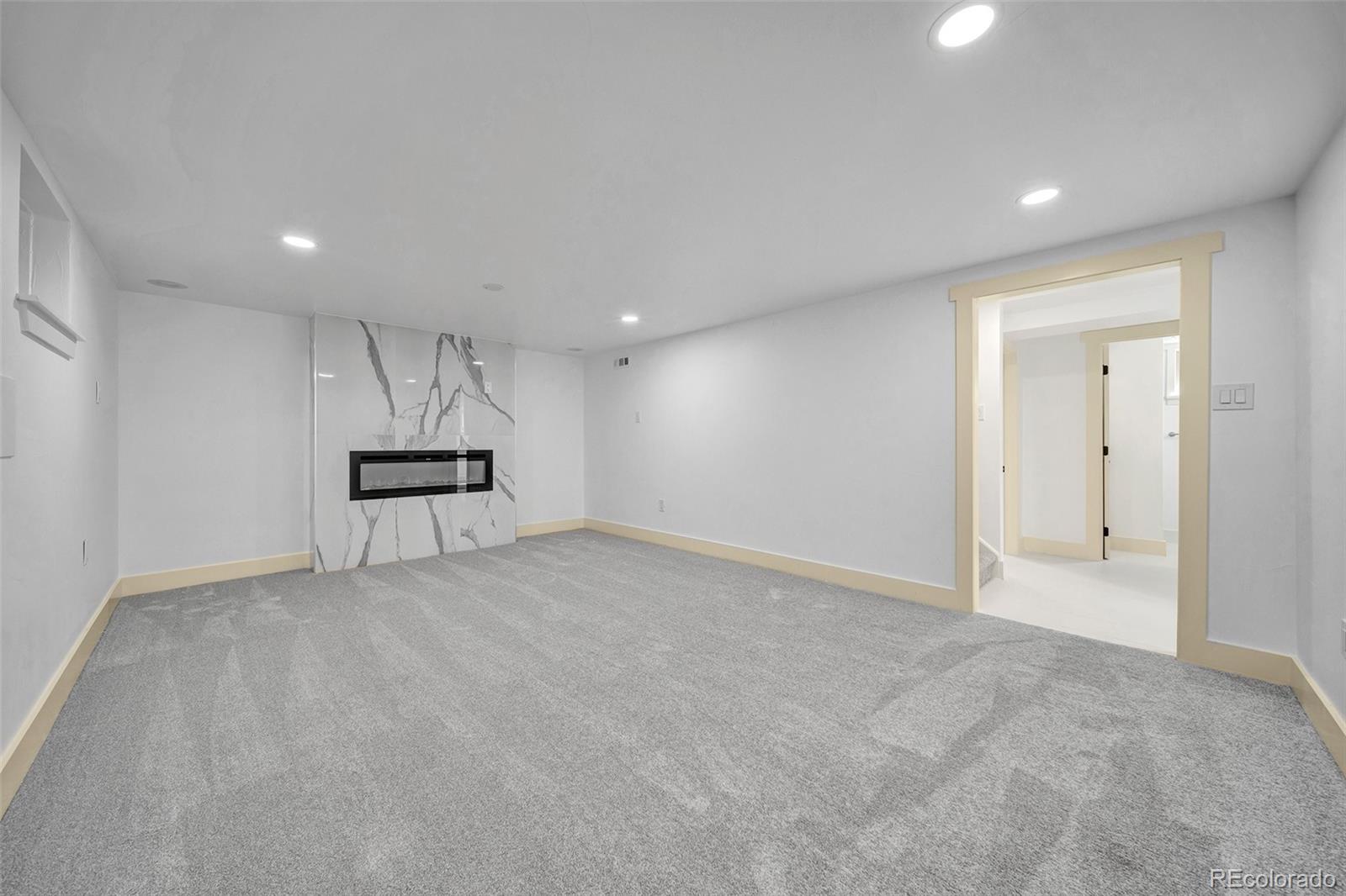 928 S Swadley Street