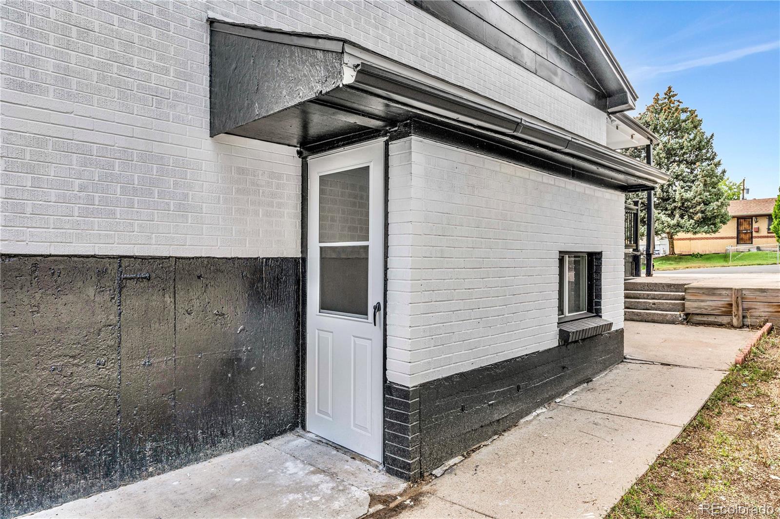 888 Wolff Street