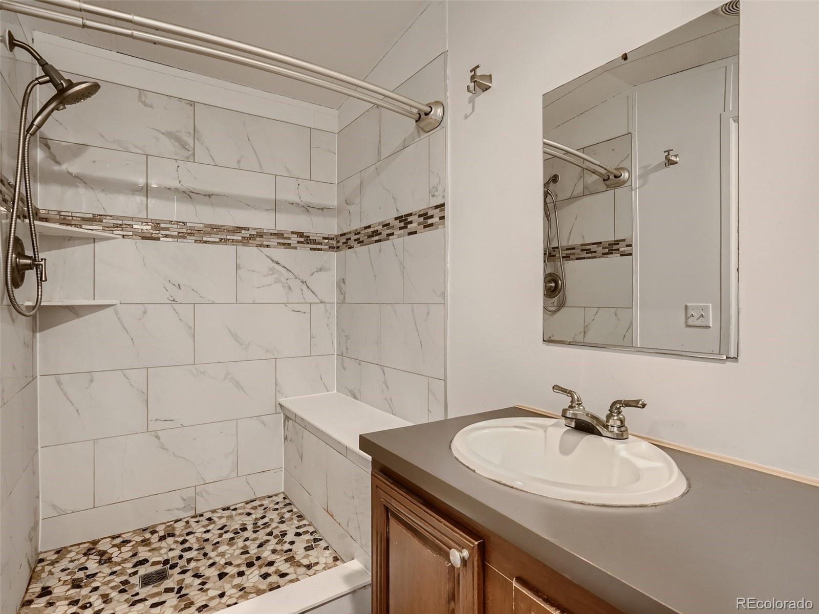 2885 E Midway Boulevard