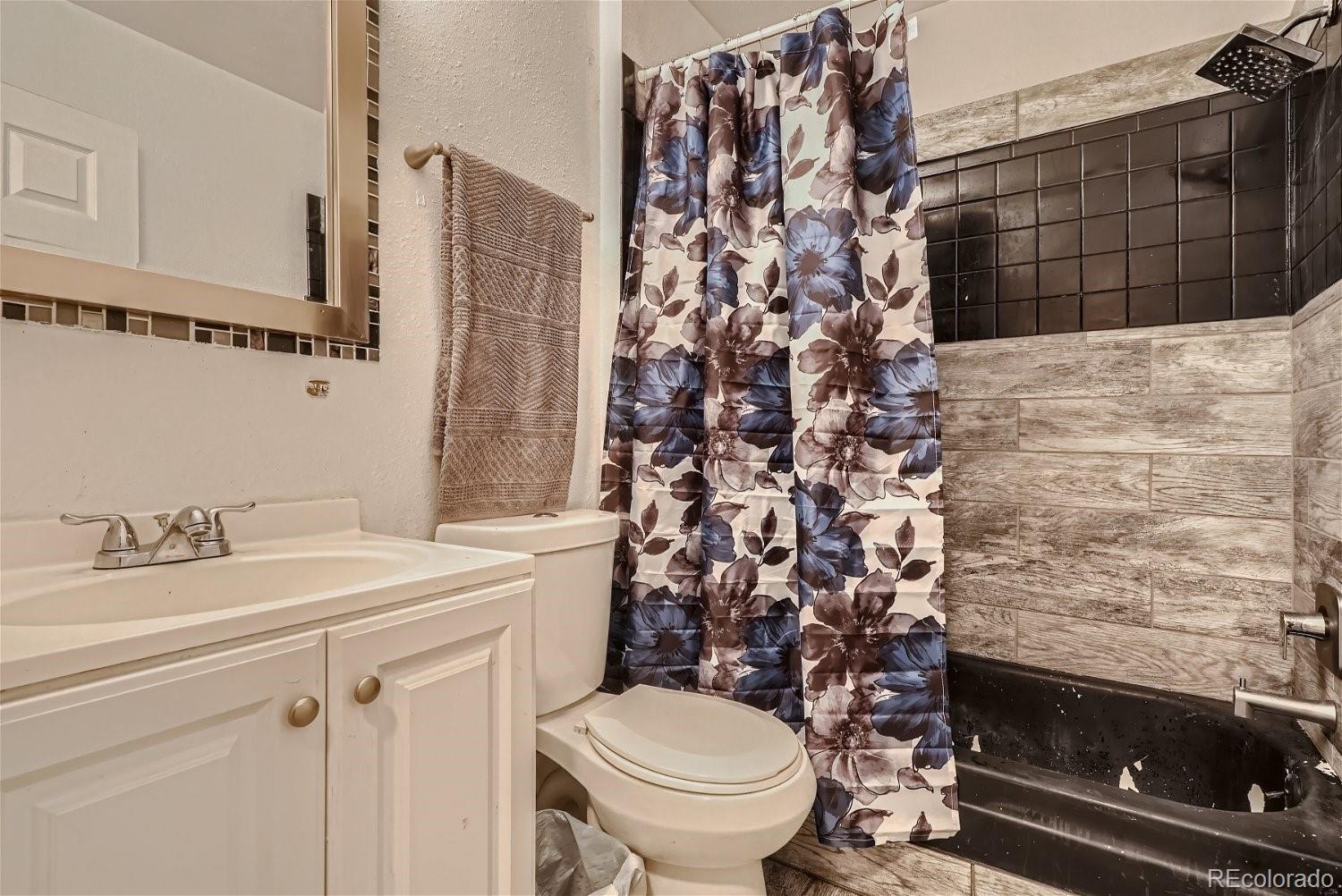 677 N Vrain Street Unit: 12