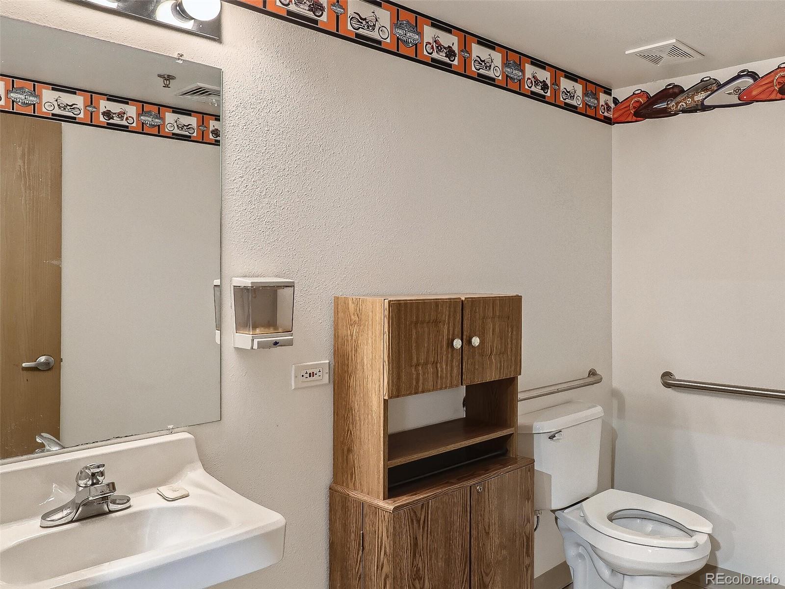 13200 W 43rd Drive Unit: 101