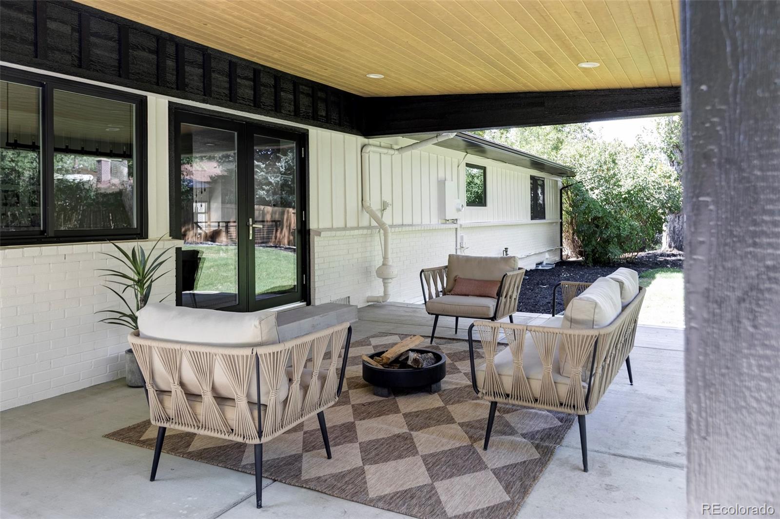 6921 E Vassar Avenue