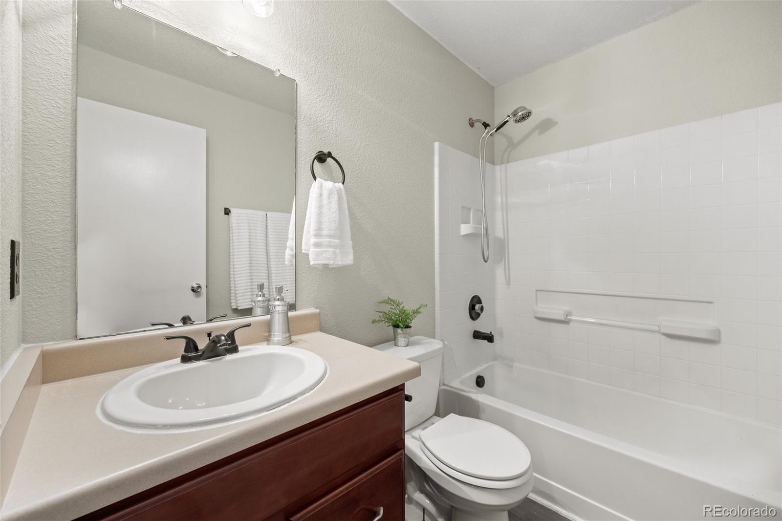 348 Shenandoah Way