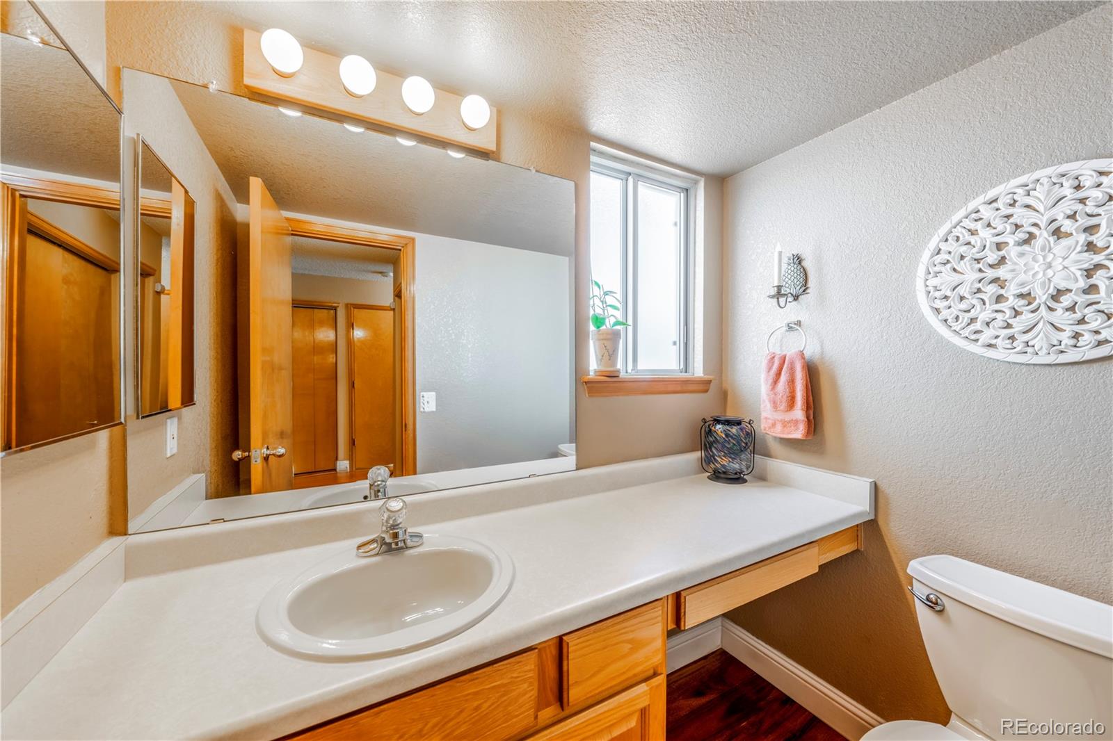 4279 Hawthorne Drive