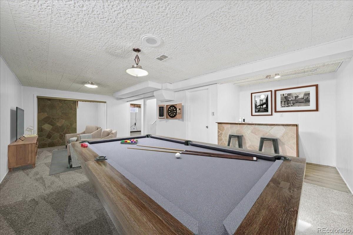 340 Leonard Lane