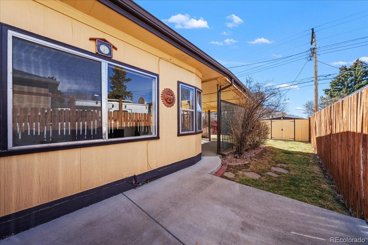 340 Leonard Lane