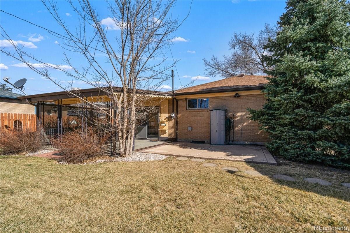340 Leonard Lane