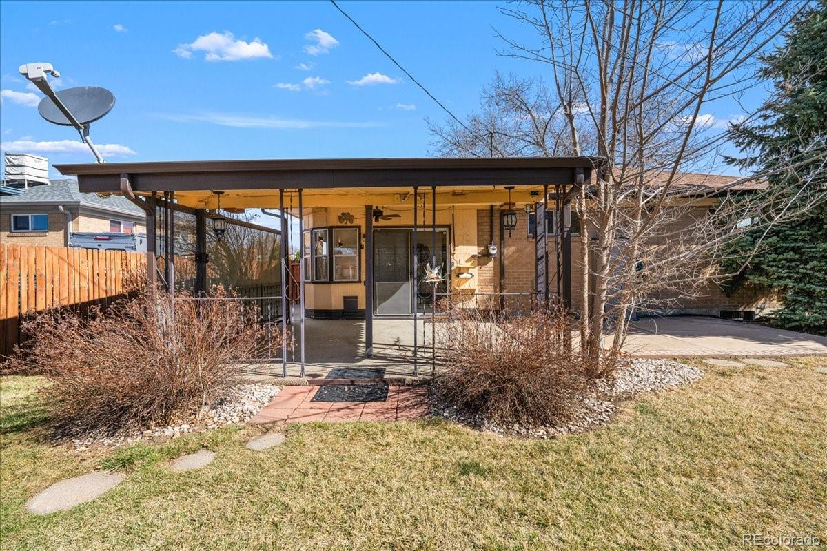 340 Leonard Lane