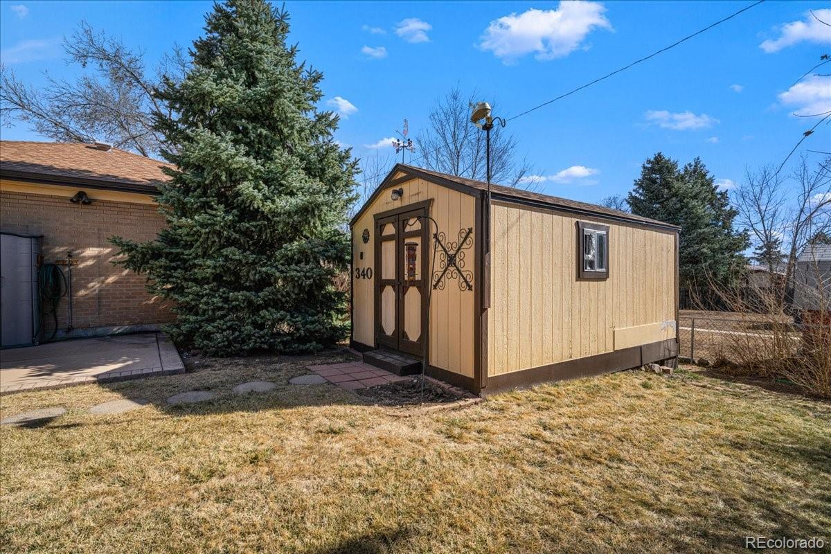 340 Leonard Lane